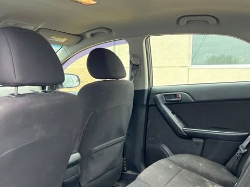 Used 2012 Kia Forte EX FWD image 5