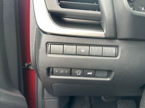 New 2026 Nissan Rogue SV w/ Cold Weather Package AWD/4WD image 12