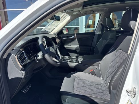 New 2026 Volkswagen Atlas SEL Premium R-Line AWD/4WD image 10
