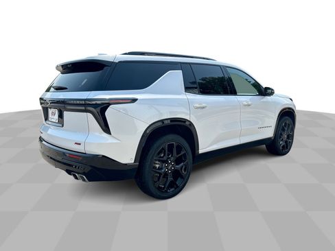 Certified 2024 Chevrolet Traverse RS w/ LPO, Floor Liner Package AWD/4WD image 9