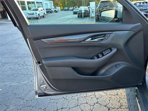 New 2026 Cadillac CT5 V image 10