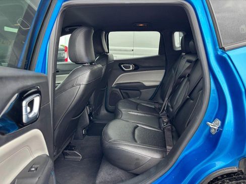 Used 2025 Jeep Compass Limited AWD/4WD image 13