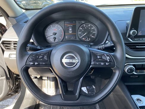 Certified 2025 Nissan Altima 2.5 S image 28