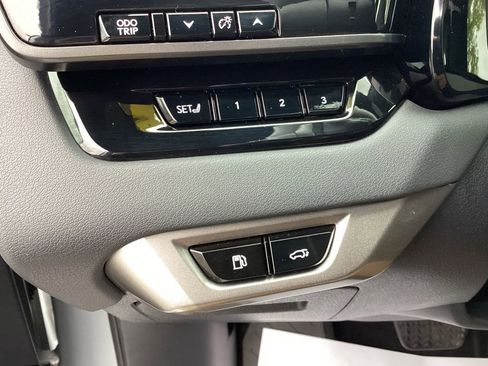 Used 2024 Lexus RX 350 AWD w/ Convenience Package image 25