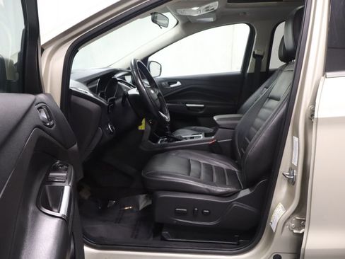 Used 2018 Ford Escape SEL image 11