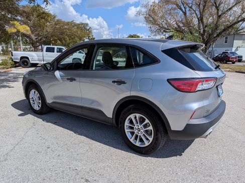 Used 2021 Ford Escape S FWD image 5