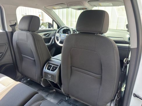 Used 2023 Chevrolet Blazer LT FWD image 33