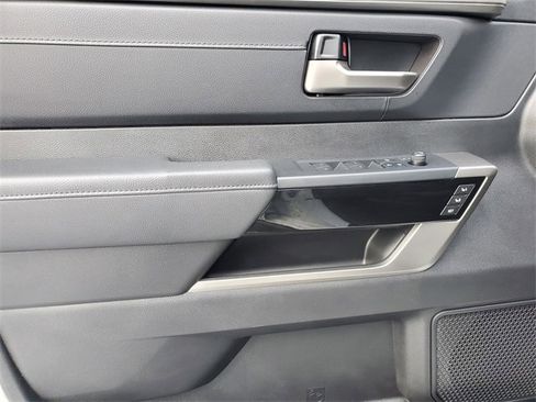 Used 2025 Toyota Tundra Limited image 16