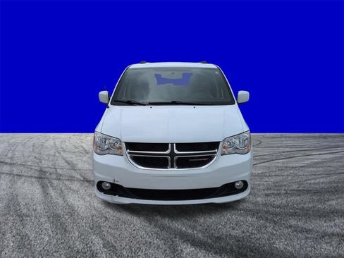Used 2018 Dodge Grand Caravan SXT FWD image 9