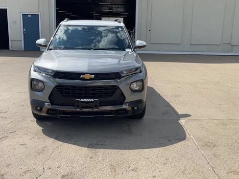 Used 2023 Chevrolet TrailBlazer ACTIV FWD image 3