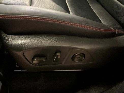 Used 2025 Chevrolet Traverse RS w/ LPO, Floor Liner Package image 17