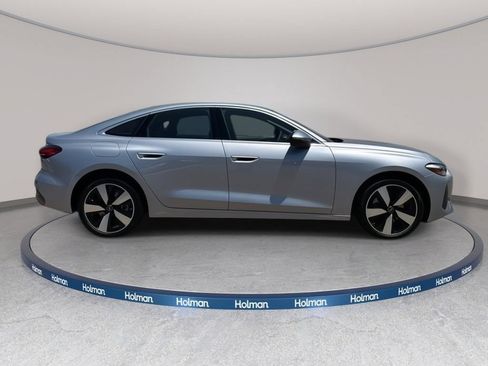 Used 2025 Audi A5 2.0T Premium w/ Convenience Package AWD/4WD image 3