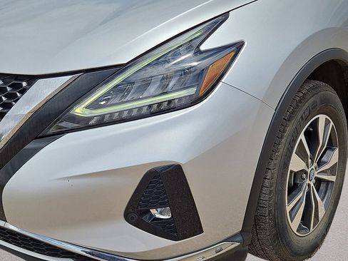 Used 2023 Nissan Murano SV AWD/4WD image 9