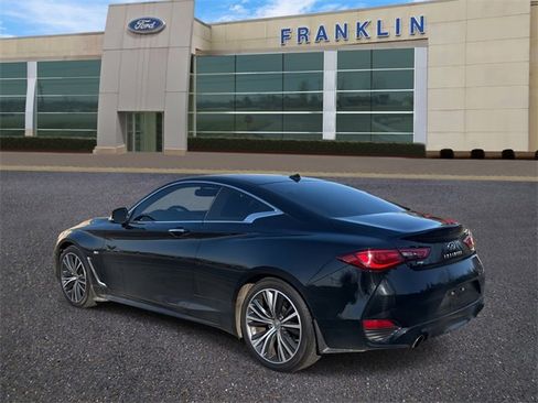Used 2019 INFINITI Q60 3.0t Luxe w/ Essential Package image 5