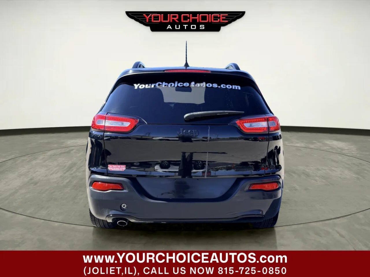 Used 2017 Jeep Cherokee Sport w/ Cold Weather Group FWD image 4