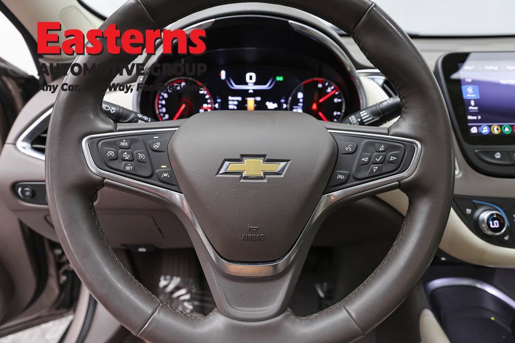 Used 2024 Chevrolet Malibu LT FWD image 12