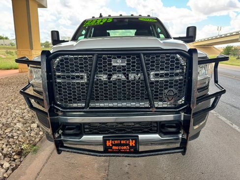 Used 2019 RAM 2500 Tradesman w/ Chrome Appearance Group AWD/4WD image 8