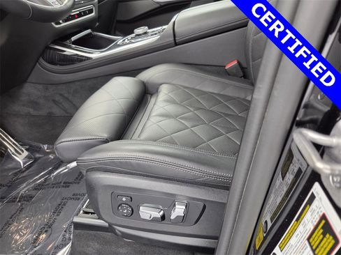 Used 2023 BMW X7 xDrive40i w/ M Sport Package image 29