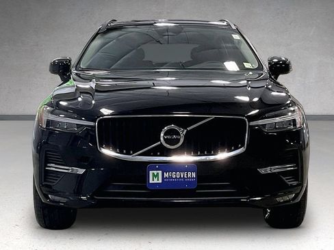 Certified 2023 Volvo XC60 B5 Core w/ Climate Package AWD/4WD image 2