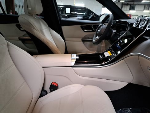 New 2026 Mercedes-Benz GLC 300 image 10