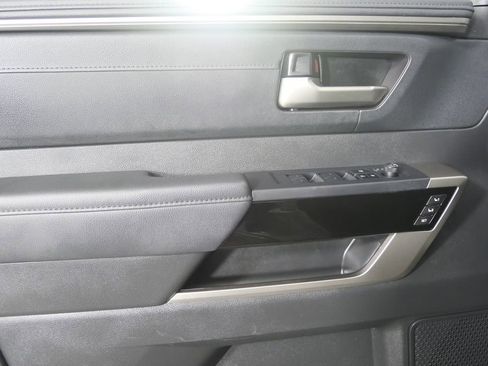 Used 2024 Toyota Tundra Limited image 12