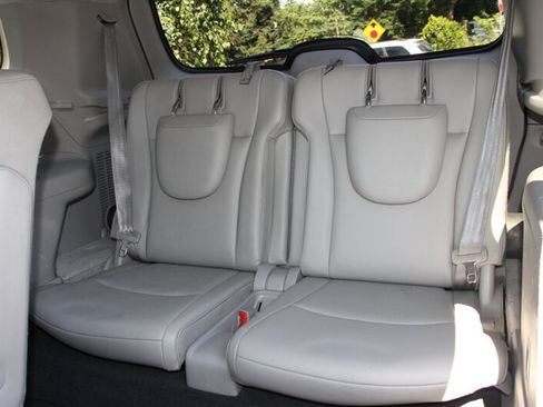 Used 2013 Toyota Highlander Limited AWD/4WD image 18