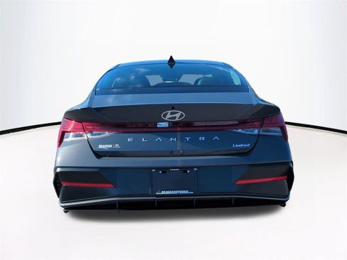 New 2026 Hyundai Elantra Limited image 6