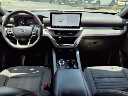 Certified 2025 Ford Explorer ST-Line AWD/4WD image 12