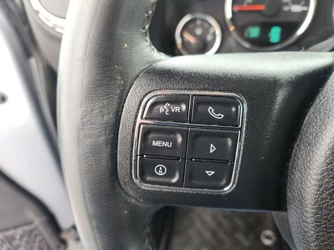 Used 2015 Jeep Wrangler Unlimited Sahara w/ Connectivity Group image 20