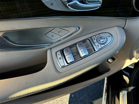 Used 2018 Mercedes-Benz C 300 4MATIC Sedan image 13