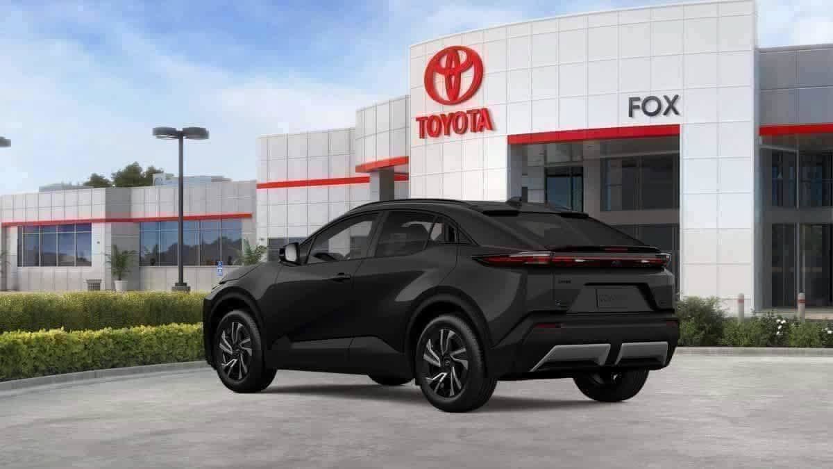 New 2026 Toyota C-HR AWD/4WD image 6