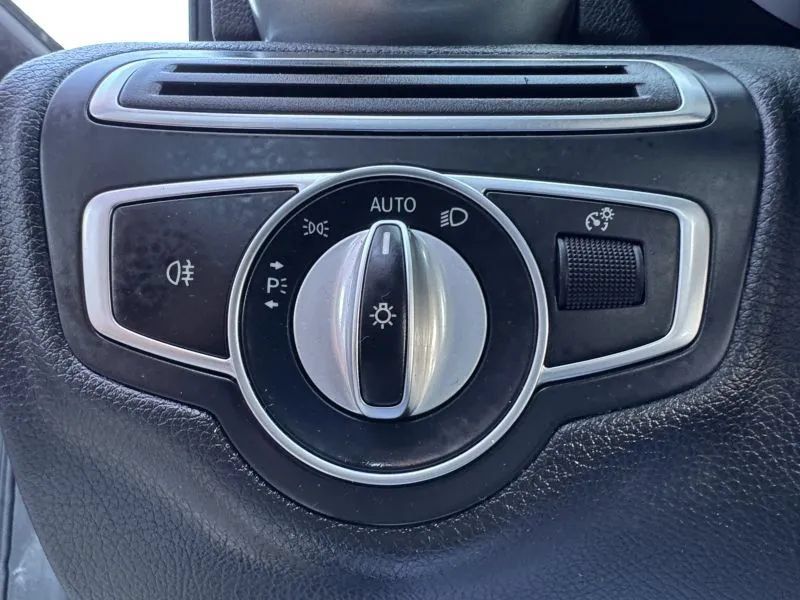 Used 2020 Mercedes-Benz C 300 Sedan image 47