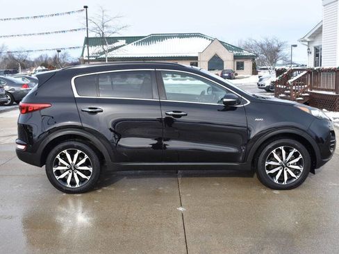 Used 2018 Kia Sportage EX w/ EX Premium Package image 2