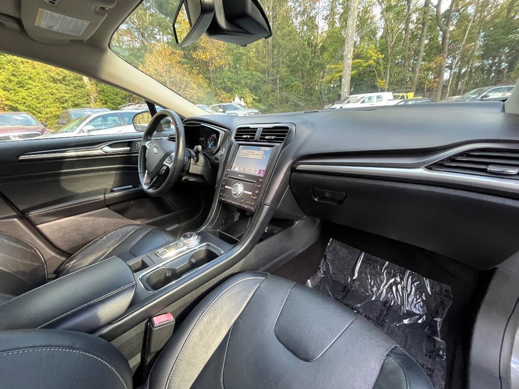 Used 2019 Ford Fusion Titanium AWD/4WD image 37