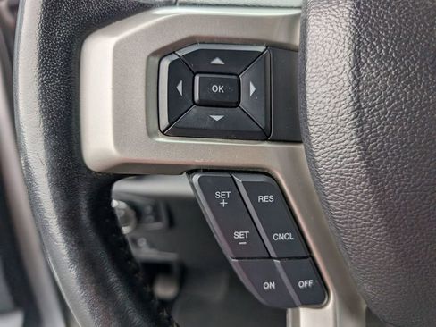 Used 2021 Ford F250 Lariat w/ Chrome Package image 30