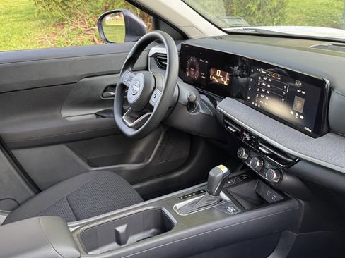 New 2026 Nissan Kicks S FWD image 23