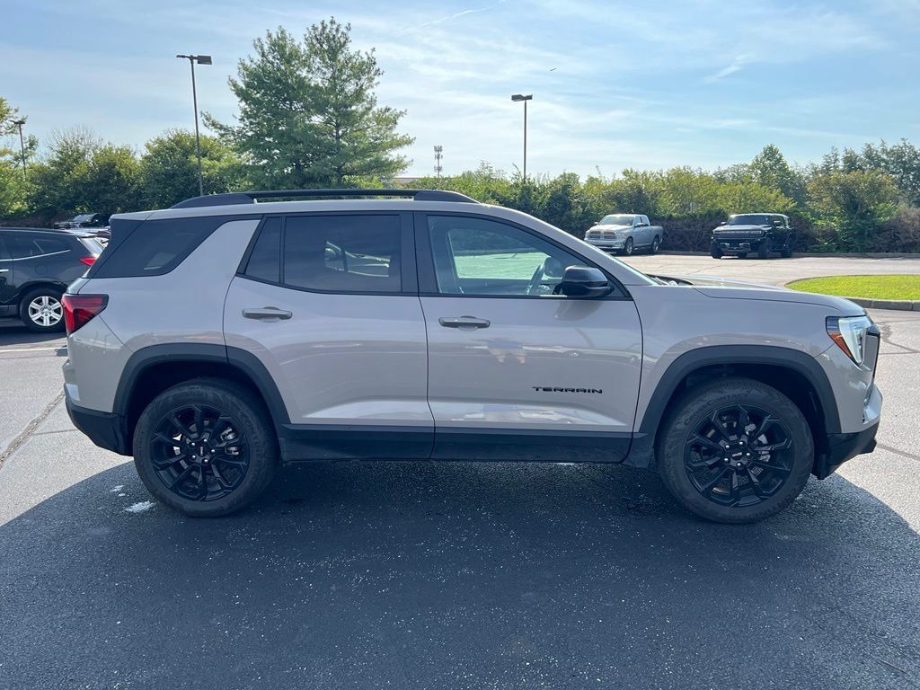 Used 2026 GMC Terrain Elevation w/ Elevation Premium Package AWD/4WD image 5