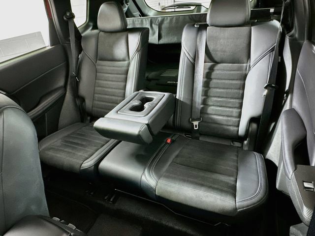 Used 2024 Mitsubishi Outlander SE Black Edition FWD image 11