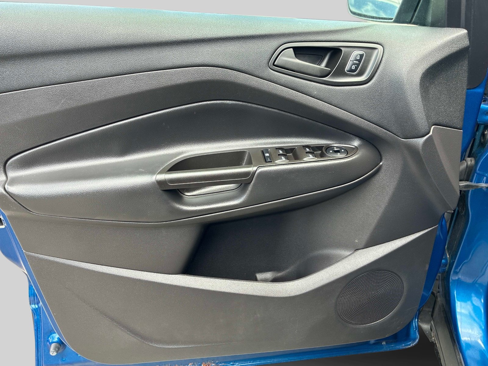 Used 2018 Ford Escape S FWD image 19