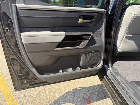 New 2026 Toyota Tundra Limited AWD/4WD image 17