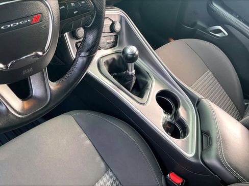 Used 2019 Dodge Challenger R/T image 19