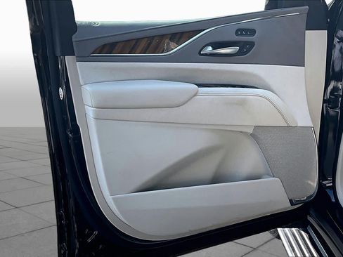 Used 2024 Cadillac Escalade Sport Platinum w/ LPO, ONYX Package AWD/4WD image 22