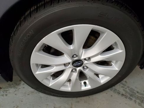Used 2017 Subaru Legacy 2.5i Premium image 30