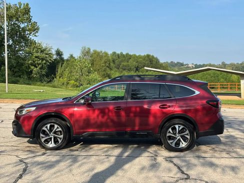 Used 2020 Subaru Outback Limited AWD/4WD image 7