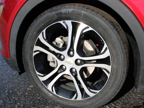 Used 2020 Chevrolet Bolt Premier w/ Infotainment Package image 45