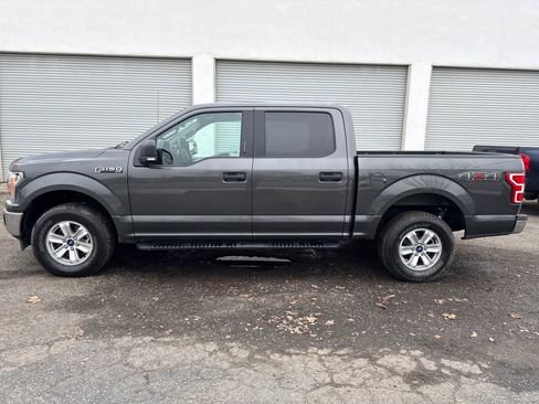 Used 2020 Ford F150 XLT image 2