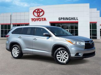 Used 2015 Toyota Highlander LE image 1