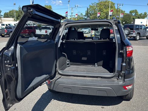 Used 2018 Ford EcoSport SE w/ SE Convenience Package FWD image 6