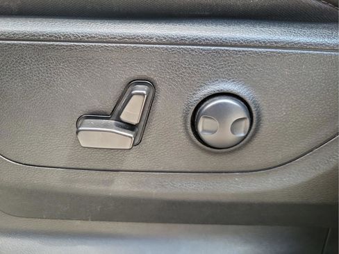 Used 2023 RAM 1500 Big Horn AWD/4WD image 14