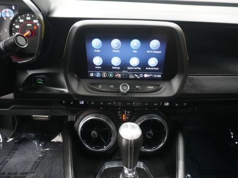 Used 2020 Chevrolet Camaro SS RWD image 23